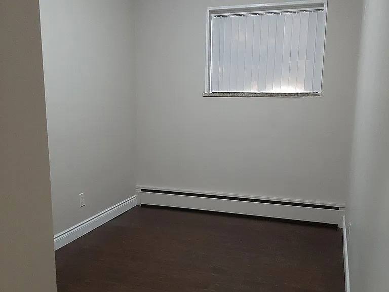 416 E 42nd St #101 — Photo 11