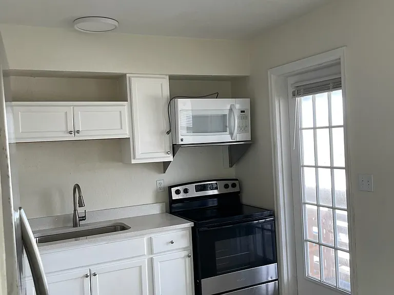 600 Riverview Blvd #2 — Photo 3