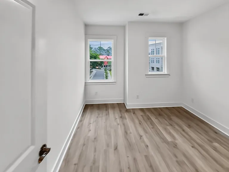 122 Etta Way — Photo 33
