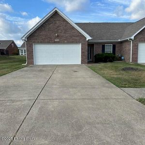 12444 Spring Trace Ct, Louisville, KY, 40229