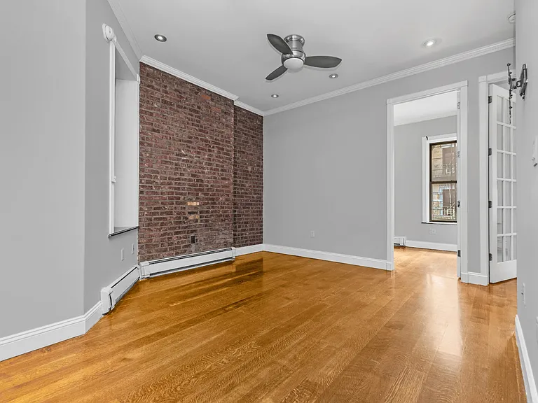184 Stanton St #2B — Photo 2
