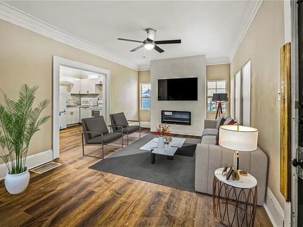 684 S Elizabeth Pl NW, Atlanta, GA 30318