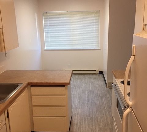 4th image of 2187 NW Mast Pl APT B