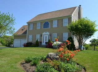 5 Alexander Ln, Fairhaven, MA 02719