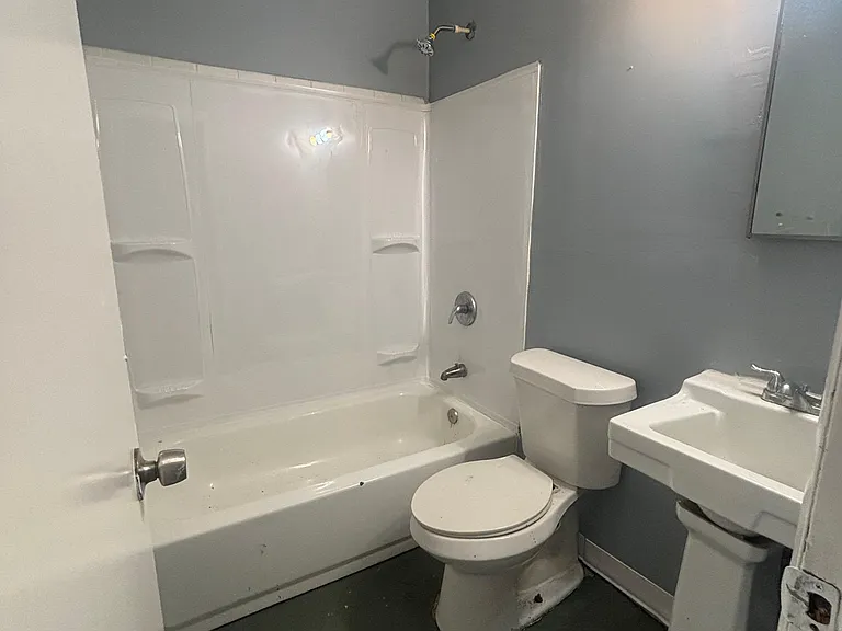 4661 Ken Knight Dr N — Photo 6
