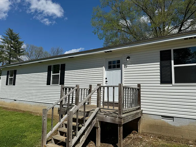 117 Willow Ln — Photo 16