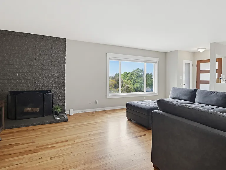7372 Stanford Ave — Photo 7
