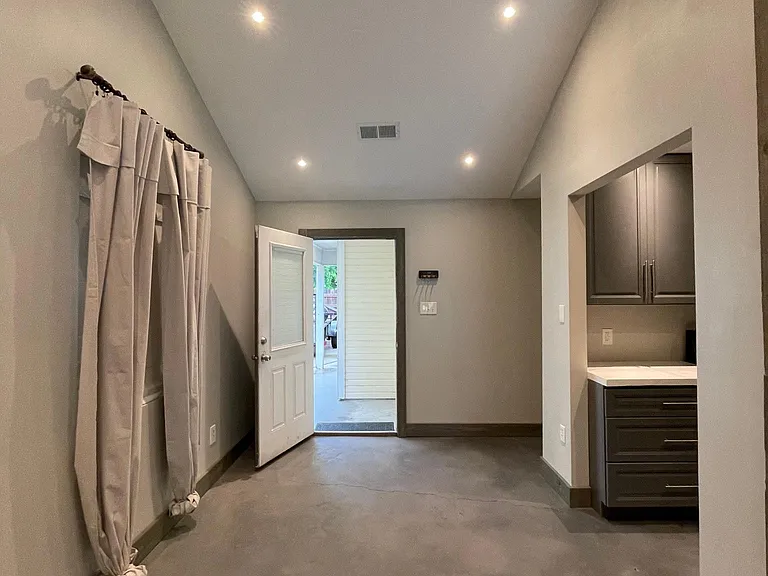 1460 Lila Ave — Photo 13