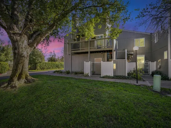 1209 Camino Corto, Rohnert Park, CA 94928