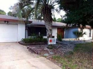 8 Blare Dr, Palm Coast, FL 32137