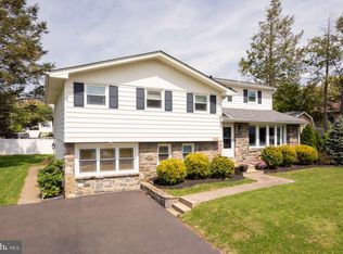 9226 Laramie Rd, Philadelphia, PA 19115