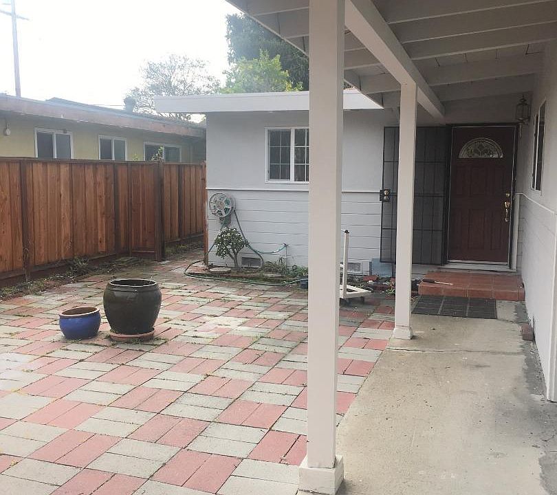 1st image of 556 N Eden Ave