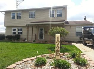 1725 Dale Ridge Rd, New Carlisle, OH 45344