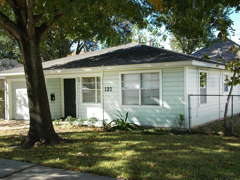 Street view of house