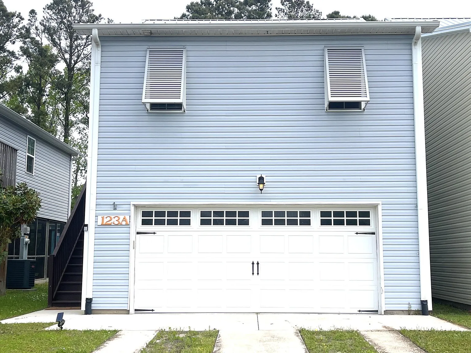 3 bed, 3.0 bath, 1522 sqft, $2,300 — Photo 2