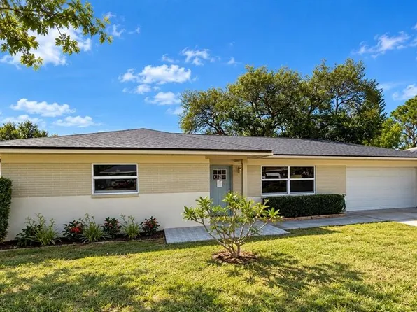 644 Manor Dr W, Dunedin, FL 34698