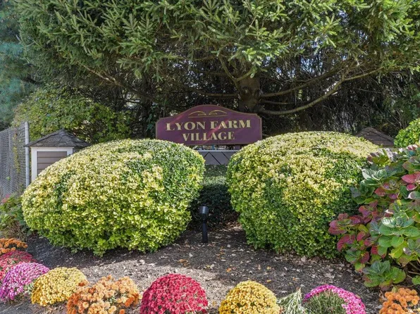 13 James Court, Port Chester, NY 10573