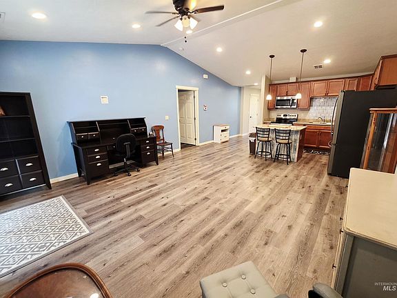 4th image of 3438 5th St Unit C
