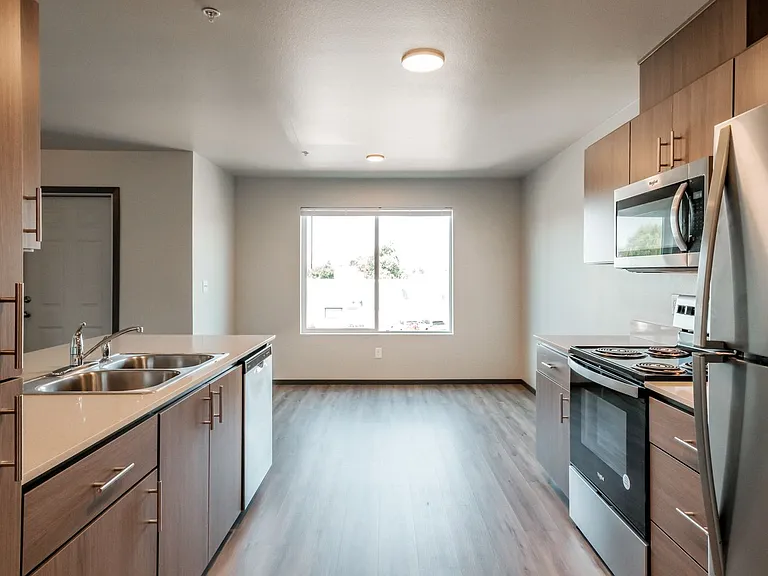 Birch Place Apartments — Photo 38