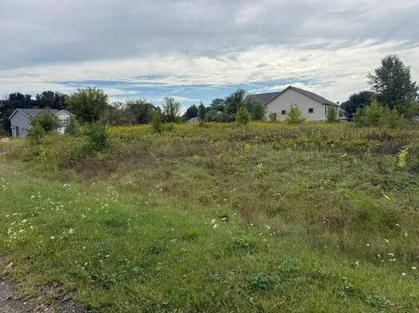 Erika Dr #73, Pleasant Lake, MI 49272