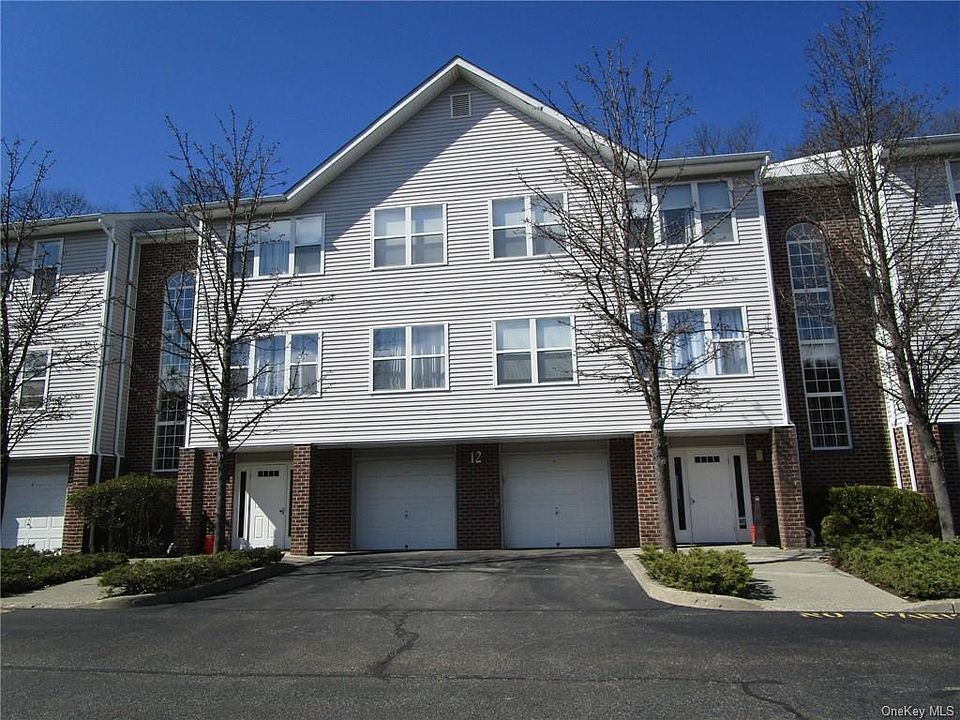 1st image of 135 Deer Ct Dr