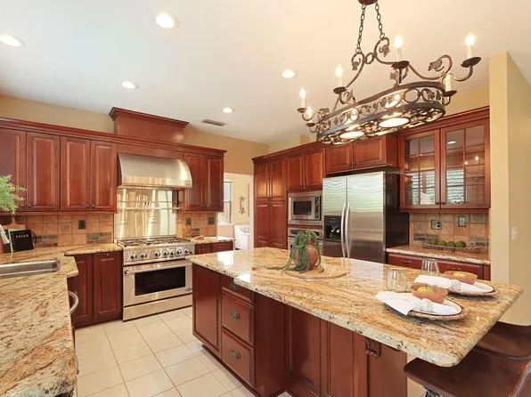 2416 Carriage Dr, Lodi, CA 95242