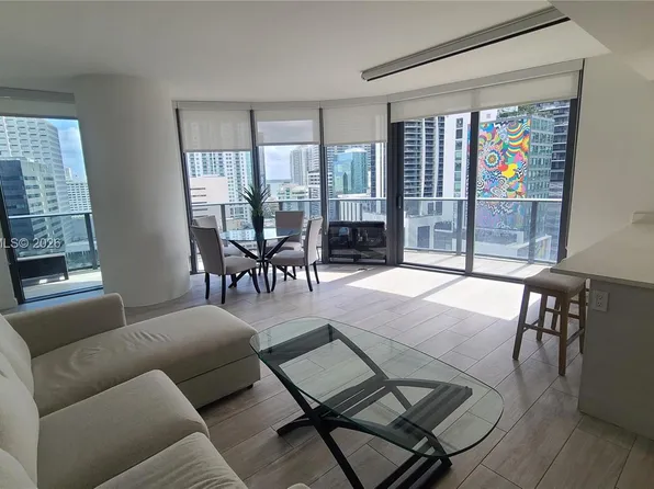 45 SW 9th St APT 1503, Miami, FL 33130