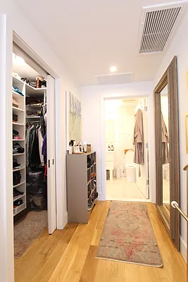 Rented by True Lofts New York LLC | media 25