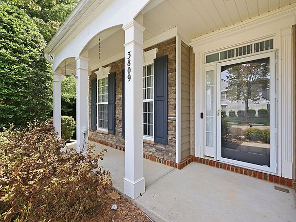3rd image of 3809 Cathedral Bell Rd