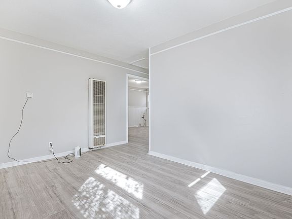 3rd image of 2306 SW 8th Ave APT 3