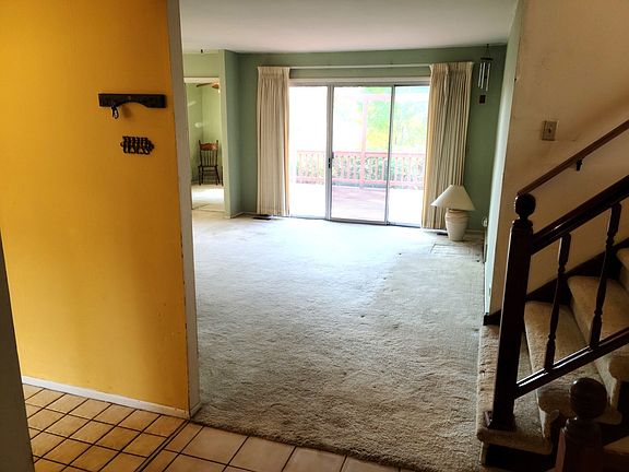 2nd image of 721 S 11th Ave