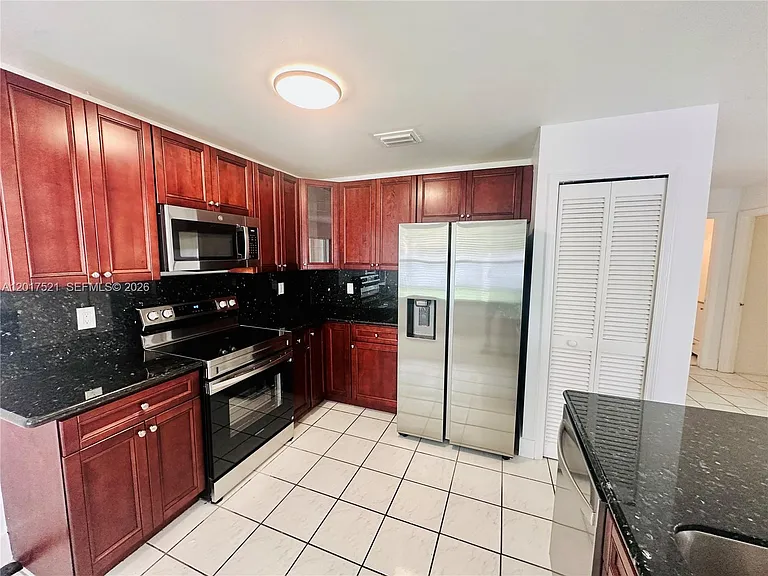 18801 NW 12th St — Photo 45
