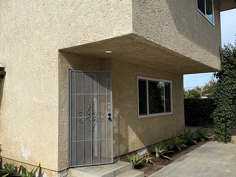 15624 Larch Ave — Photo 13
