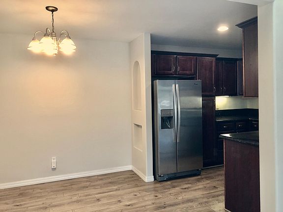 4th image of 5046 Collwood Way #320