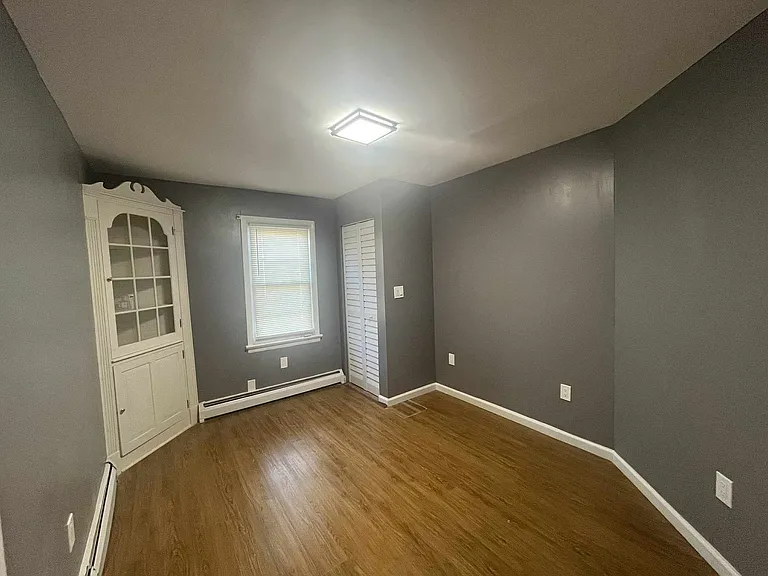 11 Heath St — Photo 15