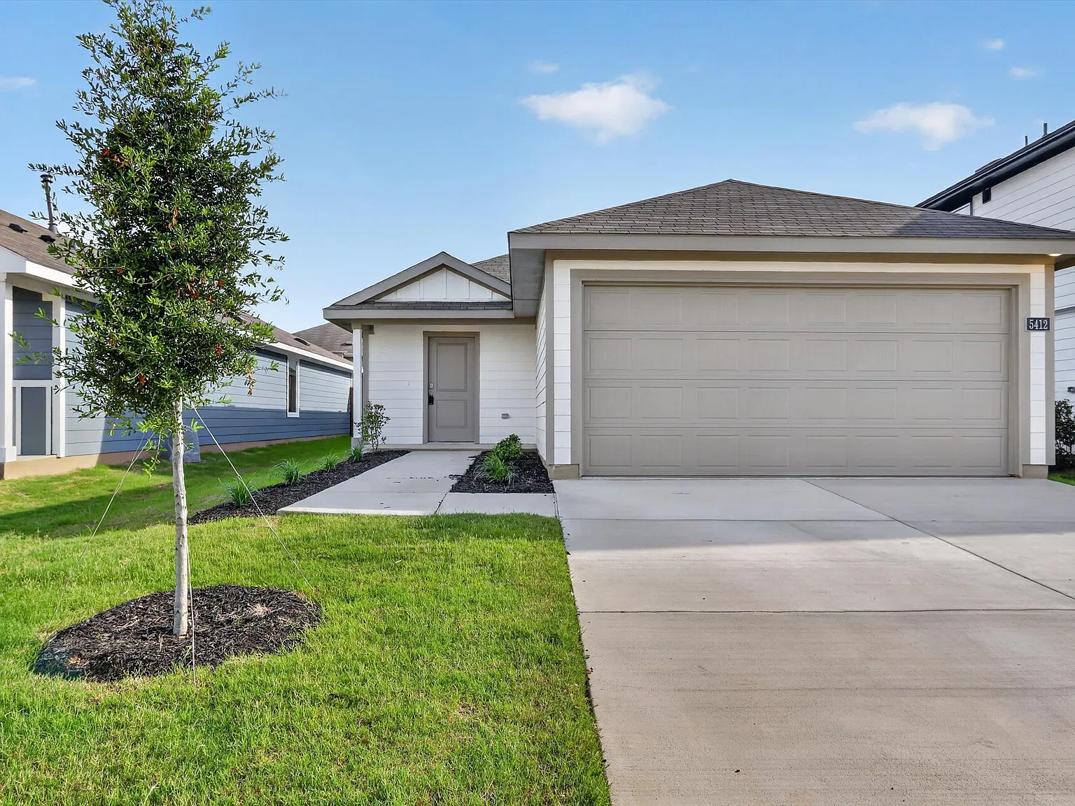 4 bed, 1566 sqft, $1,995 — Photo 1
