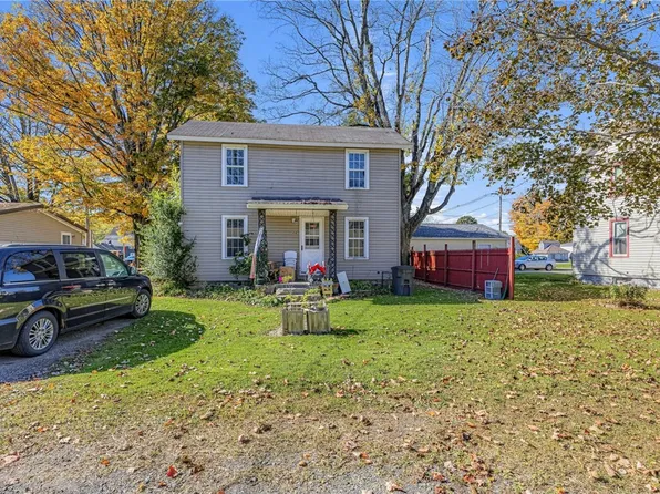 414 Euclid Ave, Saegertown, PA 16433