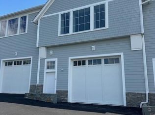55 John Clarke Rd #8, Middletown, RI 02842
