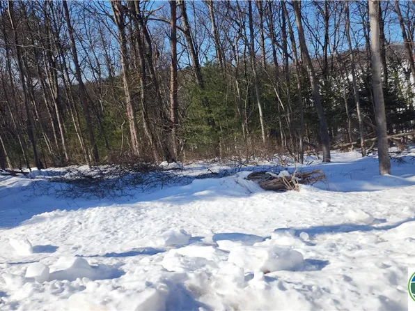 2199 Cherry Hill Rd, Palmerton, PA 18071