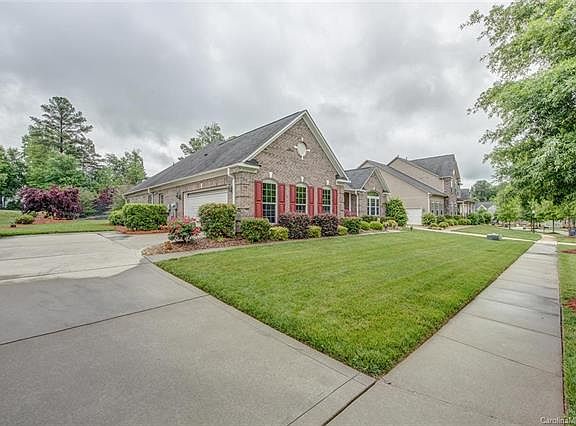 2nd image of 2542 Cypress Oak Ln