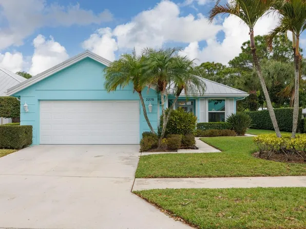 2275 SW Mayflower Drive, Palm City, FL 34990