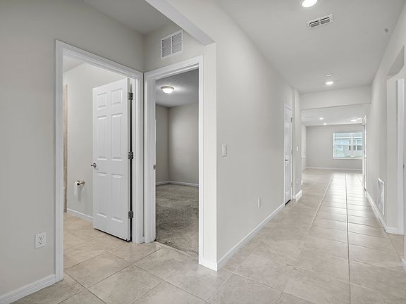 4th image of 1616 Aspen Ave