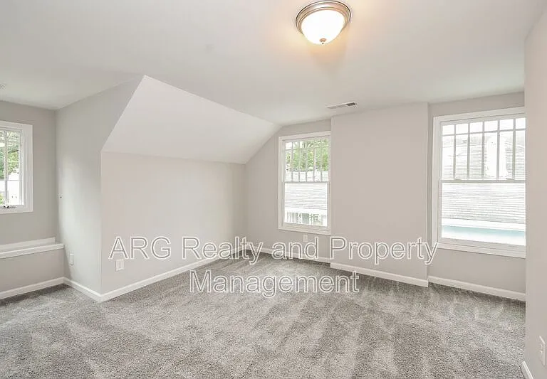 393 Atwood St SW — Photo 12