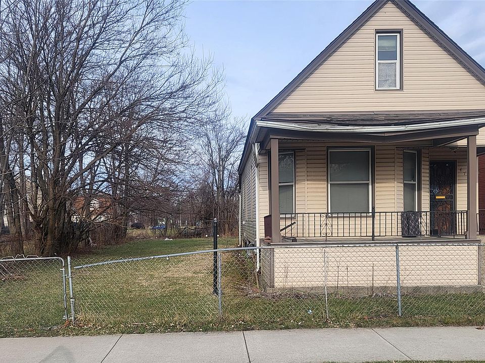 2nd image of 4764 Pennsylvania St