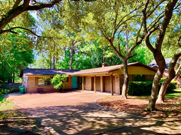 317 Somerset Dr, Fort Walton Beach, FL 32547