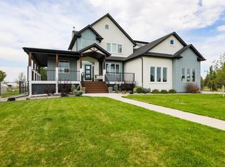 325 W South 1 Ave N, Magrath, AB T0K1J0