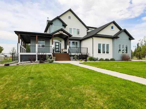 325 W South 1 Ave N, Magrath, AB T0K 1J0