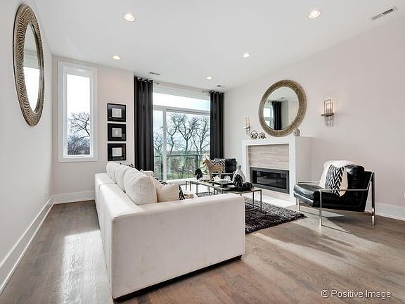 3rd image of 2814 W North Ave #2E