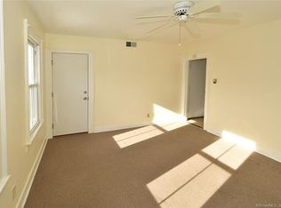 25 Ridgewood St #1, Manchester, CT 06040