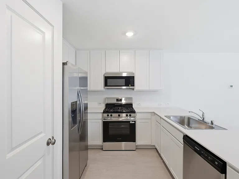 3040 Campeiro Ave — Photo 7